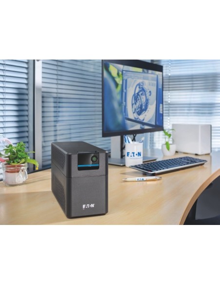 Eaton 5E Gen2 550 sistema de alimentación ininterrumpida (UPS) Línea interactiva 0,55 kVA 300 W 4 salidas AC Eaton 5E Gen2 550 sistema de alimentación ininterrumpida (UPS) Línea interactiva 0,55 kVA 300 W 4 salidas AC