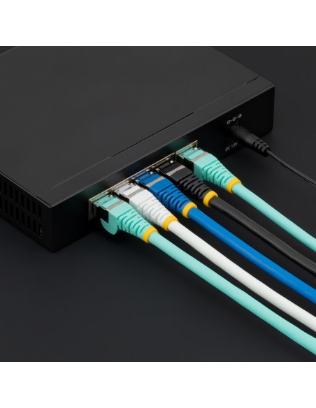 StarTech.com Cable de 0,5m de Red Ethernet CAT6a - Azul - Low Smoke Zero Halogen (LSZH) - 10GbE - 500MHz - PoE++ de 100W -