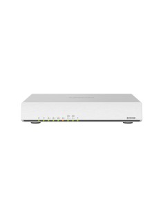 QNAP QHora-301W router inalámbrico 10 Gigabit Ethernet Doble banda (2,4 GHz   5 GHz) Blanco