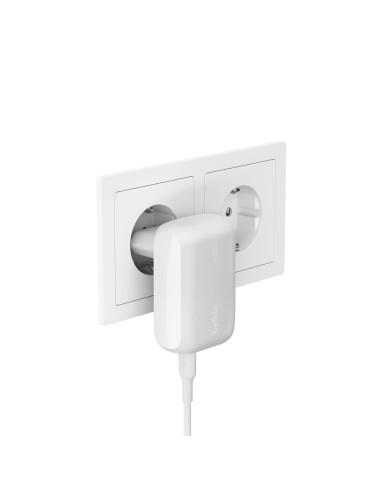 Belkin WCB009vfWH Portátil, Smartphone, Tableta Blanco Corriente alterna Carga rápida Interior