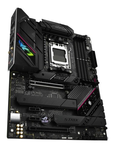 ASUS ROG STRIX B650E-F GAMING WIFI AMD B650 Zócalo AM5 ATX