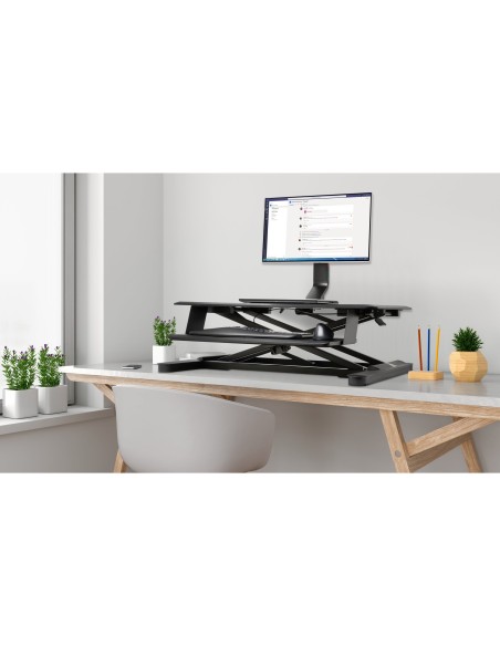 Kensington Brazo SmartFit de ahorro de espacio para un monitor