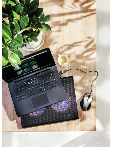 Trust 20104 almohadilla fría 43,9 cm (17.3") Negro