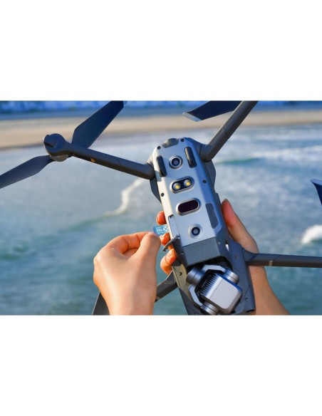 Lexar FLY microSDXC UHS-I card 64 GB Clase 10