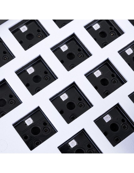 Sharkoon SGK50 S4 teclado Juego USB QWERTY Portugués Negro