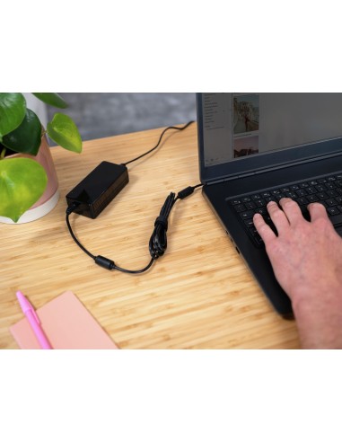 Trust Primo adaptador e inversor de corriente Interior 90 W Negro