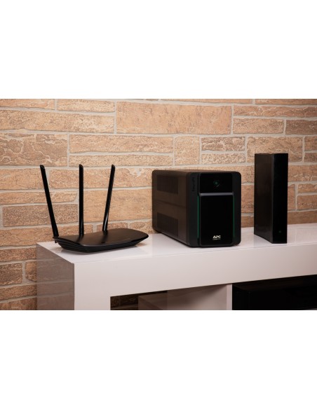 APC Easy UPS sistema de alimentación ininterrumpida (UPS) Línea interactiva 1,2 kVA 650 W 4 salidas AC