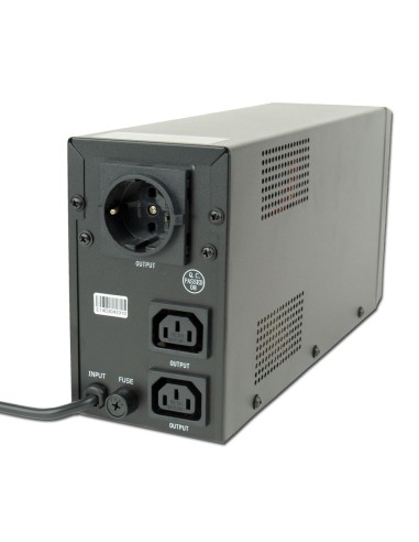 Gembird EG-UPS-031 sistema de alimentación ininterrumpida (UPS) 0,65 kVA 390 W 3 salidas AC