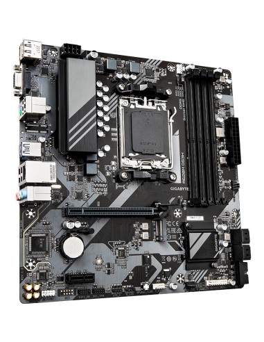 GIGABYTE A620M DS3H Placa base - Soporta CPUs AMD Ryzen 8000, VRM digital de 5+2+2 fases, hasta 7600MHz DDR5 (OC), 1xPCIe 4.0